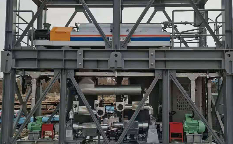 基建工地打樁泥漿處理設(shè)備 - 臥螺離心機(jī)(圖1) undefined